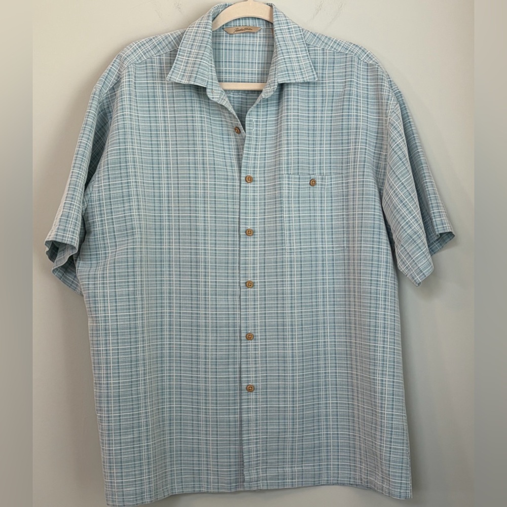 Paradise Collection Menโs Blue Plaid Short Sleeve Button Down Shirt, Sizeโ Large